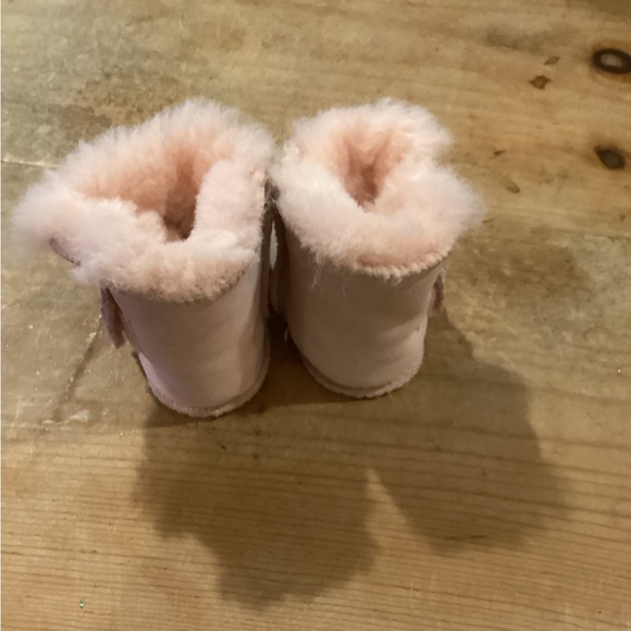 Ugg Pink Boots - Picture 7 of 9